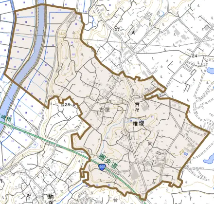 椎塚とその周辺の地図。町の範囲を重ねている