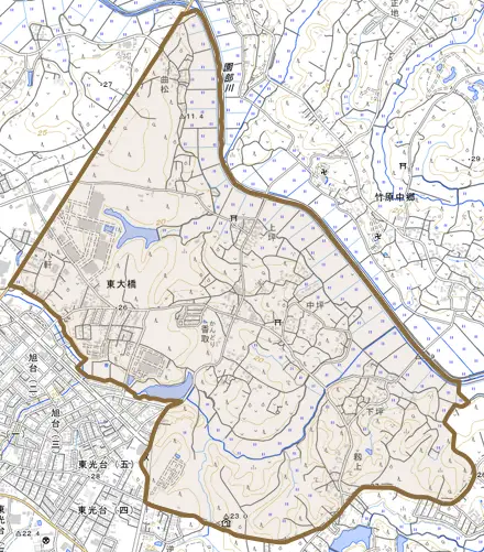 東大橋とその周辺の地図。町の範囲を重ねている