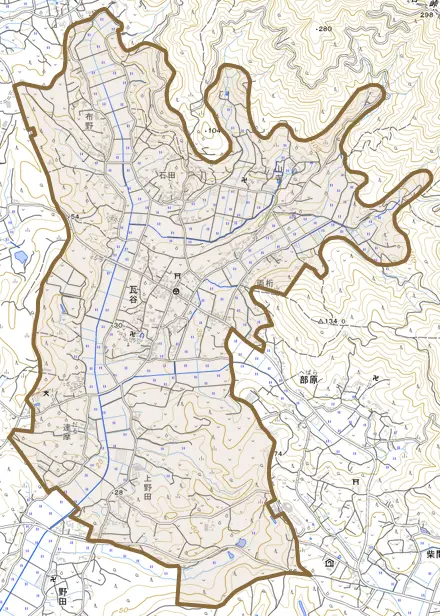 瓦谷とその周辺の地図。町の範囲を重ねている
