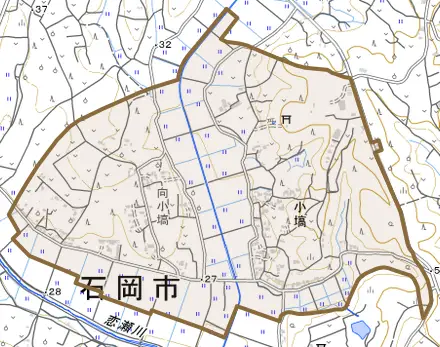 小塙とその周辺の地図。町の範囲を重ねている