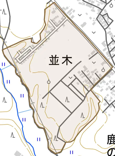 並木とその周辺の地図。町の範囲を重ねている