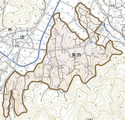柴内とその周辺の地図。町の範囲を重ねている