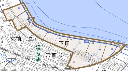 下田とその周辺の地図。町の範囲を重ねている