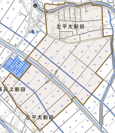 左平太新田とその周辺の地図。町の範囲を重ねている