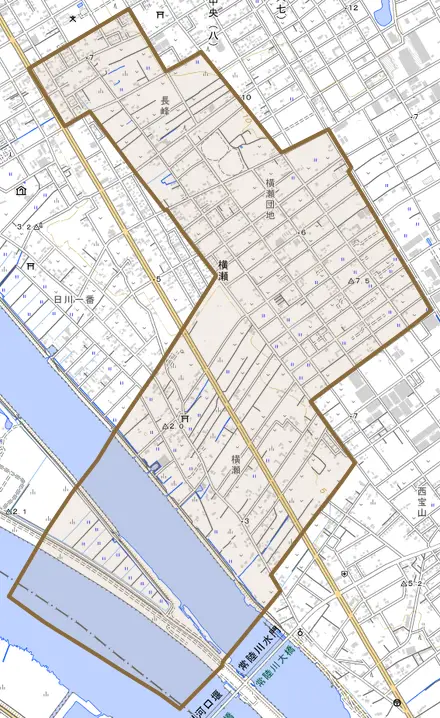 横瀬とその周辺の地図。町の範囲を重ねている