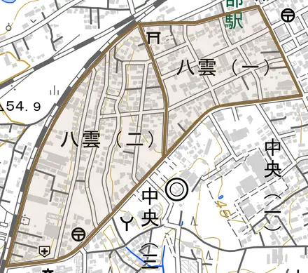 八雲とその周辺の地図。町の範囲を重ねている