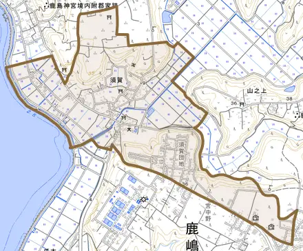 大字須賀とその周辺の地図。町の範囲を重ねている