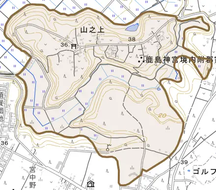 大字山之上とその周辺の地図。町の範囲を重ねている