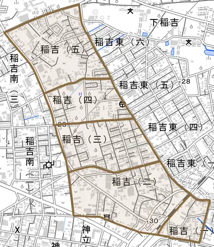 稲吉とその周辺の地図。町の範囲を重ねている