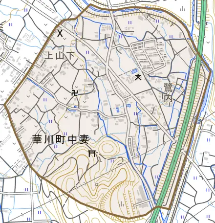華川町中妻とその周辺の地図。町の範囲を重ねている