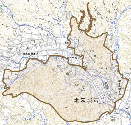 関本町福田とその周辺の地図。町の範囲を重ねている