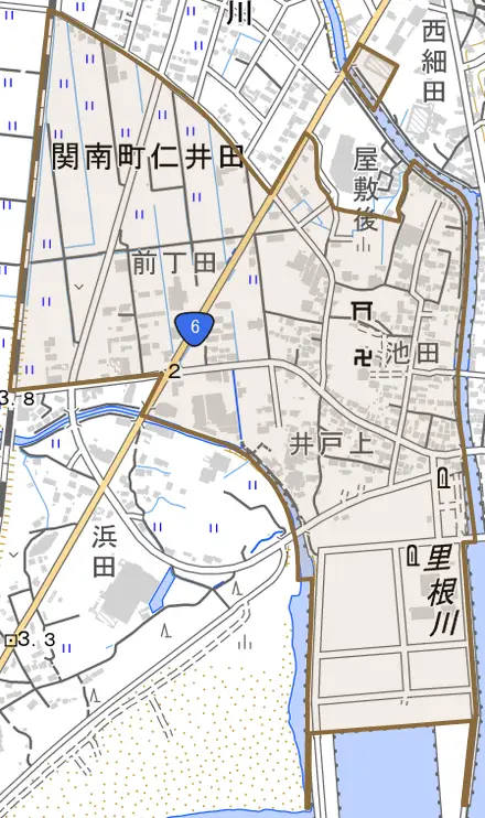 関南町仁井田とその周辺の地図。町の範囲を重ねている