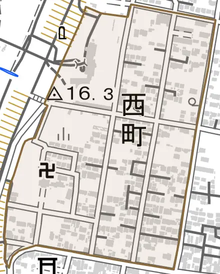 西町とその周辺の地図。町の範囲を重ねている