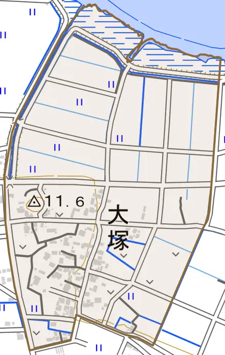 大字大塚とその周辺の地図。町の範囲を重ねている