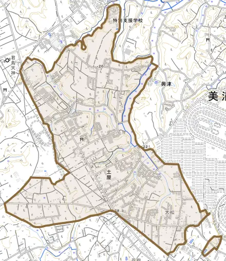 大字土屋とその周辺の地図。町の範囲を重ねている