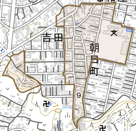朝日町とその周辺の地図。町の範囲を重ねている