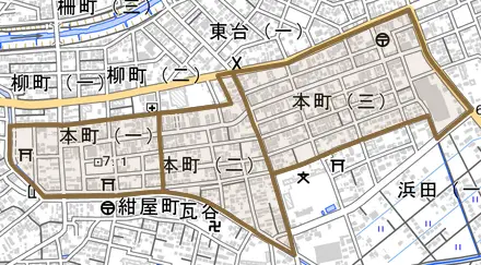 本町とその周辺の地図。町の範囲を重ねている