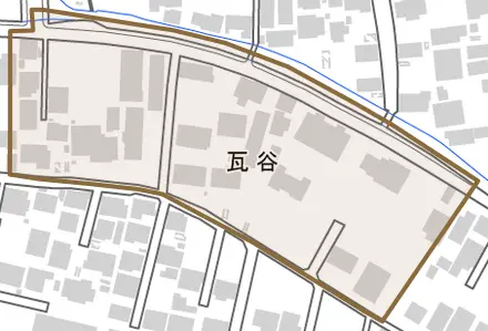 瓦谷とその周辺の地図。町の範囲を重ねている
