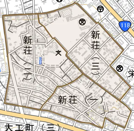 新荘とその周辺の地図。町の範囲を重ねている
