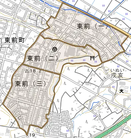 東前とその周辺の地図。町の範囲を重ねている