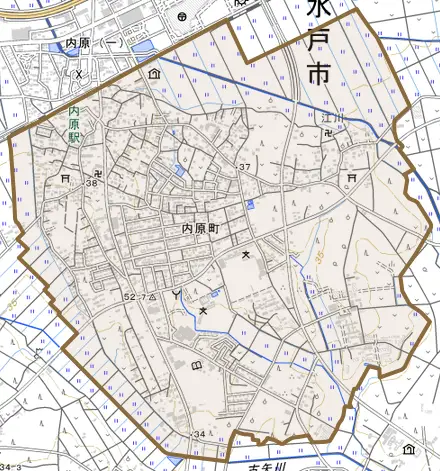 内原町とその周辺の地図。町の範囲を重ねている