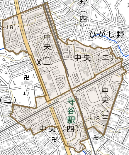 中央とその周辺の地図。町の範囲を重ねている