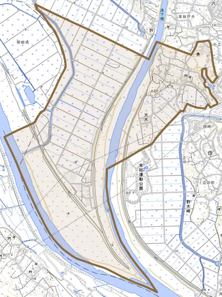大木とその周辺の地図。町の範囲を重ねている