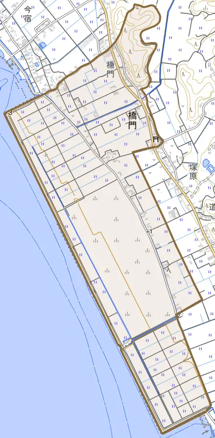 橋門とその周辺の地図。町の範囲を重ねている