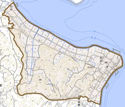 白浜とその周辺の地図。町の範囲を重ねている