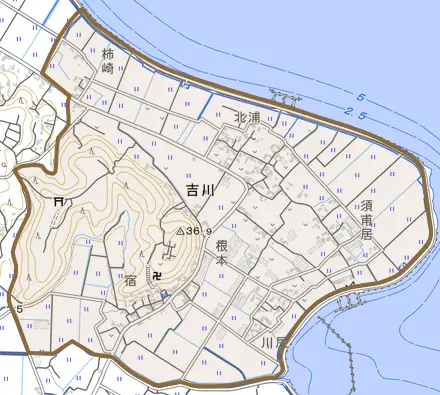 吉川とその周辺の地図。町の範囲を重ねている
