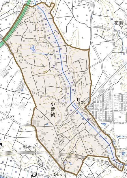 小曽納とその周辺の地図。町の範囲を重ねている