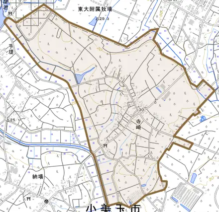 寺崎とその周辺の地図。町の範囲を重ねている