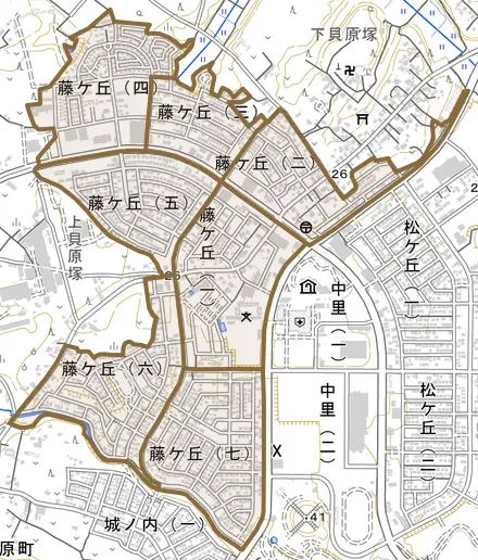 藤ケ丘とその周辺の地図。町の範囲を重ねている