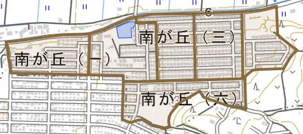 南が丘とその周辺の地図。町の範囲を重ねている