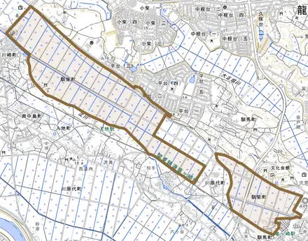 馴柴町とその周辺の地図。町の範囲を重ねている