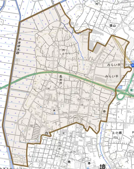 大字長井戸とその周辺の地図。町の範囲を重ねている