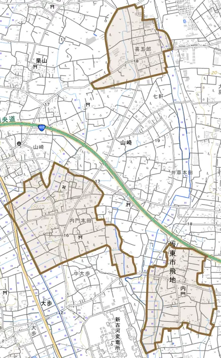 大字内門とその周辺の地図。町の範囲を重ねている