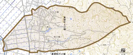 真壁町上小幡とその周辺の地図。町の範囲を重ねている