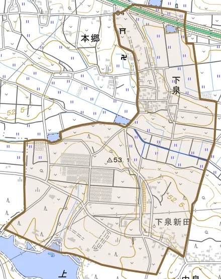 下泉とその周辺の地図。町の範囲を重ねている