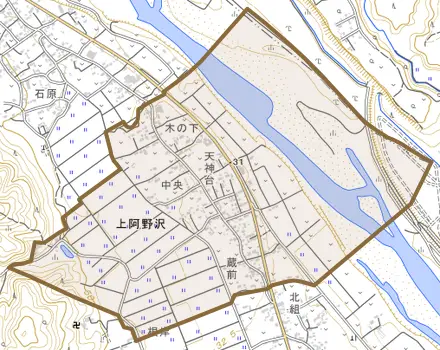 大字上阿野沢とその周辺の地図。町の範囲を重ねている