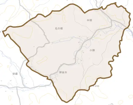 大字小勝とその周辺の地図。町の範囲を重ねている