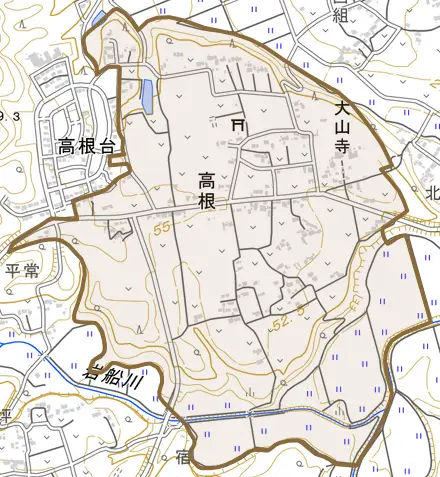 大字高根とその周辺の地図。町の範囲を重ねている