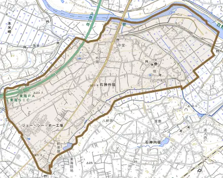 大字石神外宿とその周辺の地図。町の範囲を重ねている