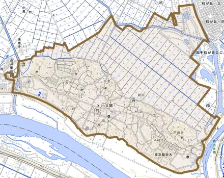 小文間とその周辺の地図。町の範囲を重ねている