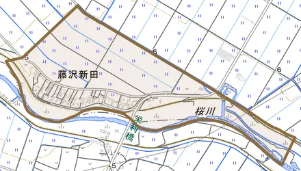 藤沢新田とその周辺の地図。町の範囲を重ねている