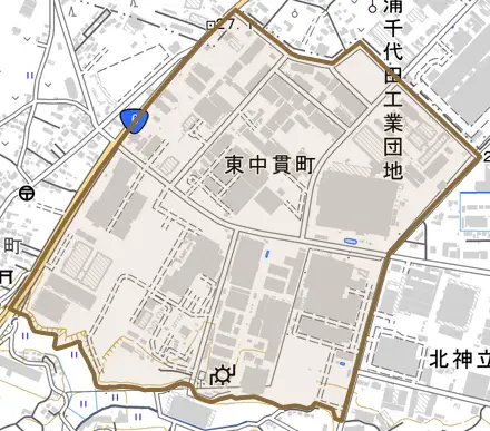 東中貫町とその周辺の地図。町の範囲を重ねている