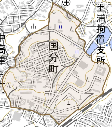 国分町とその周辺の地図。町の範囲を重ねている