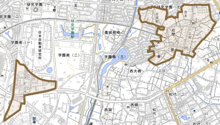苅間とその周辺の地図。町の範囲を重ねている