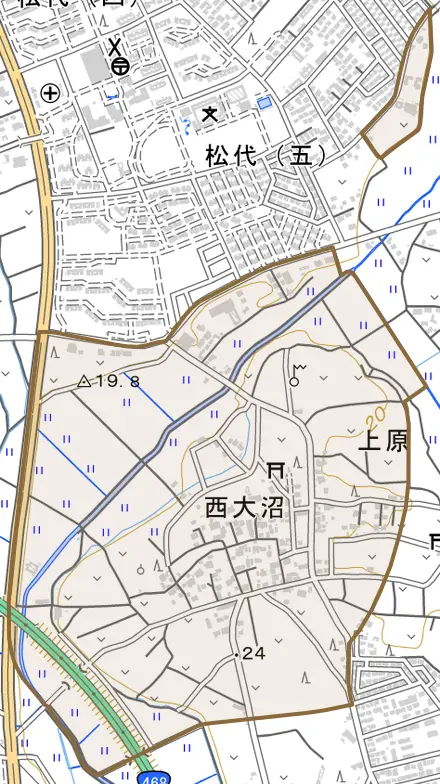 西大沼とその周辺の地図。町の範囲を重ねている