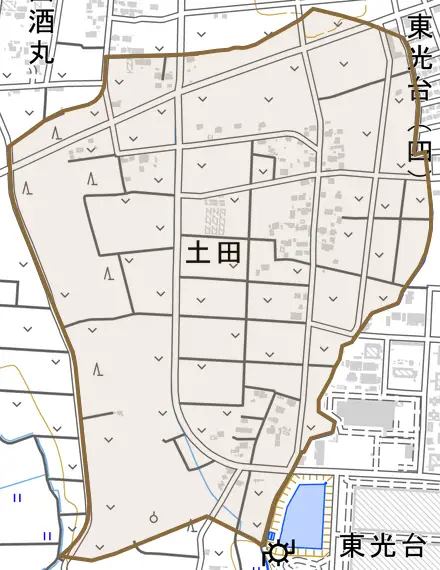 土田とその周辺の地図。町の範囲を重ねている